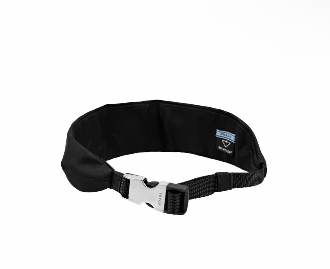 프라다 여성 리나일론 삼각로고 버클 헤어밴드 머리띠 블랙 1IE020 상품이미지3