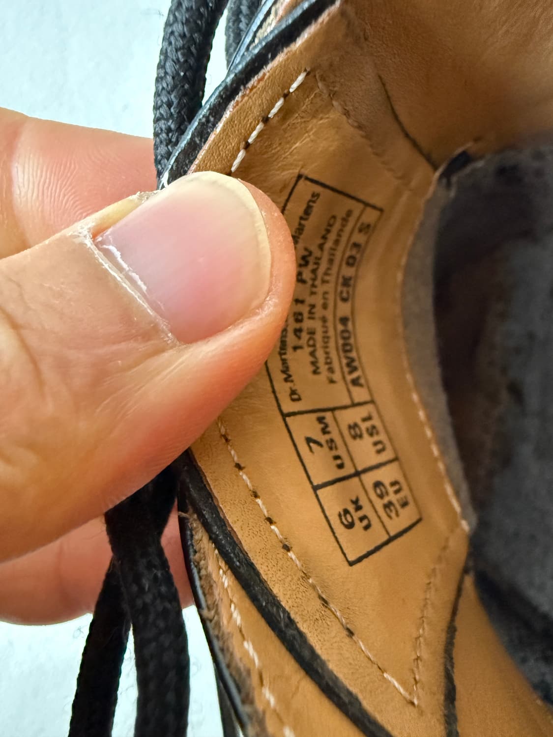 [UK6]닥터마틴(Dr.Martens) 3홀 블랙(깔창 없음) 상품이미지10