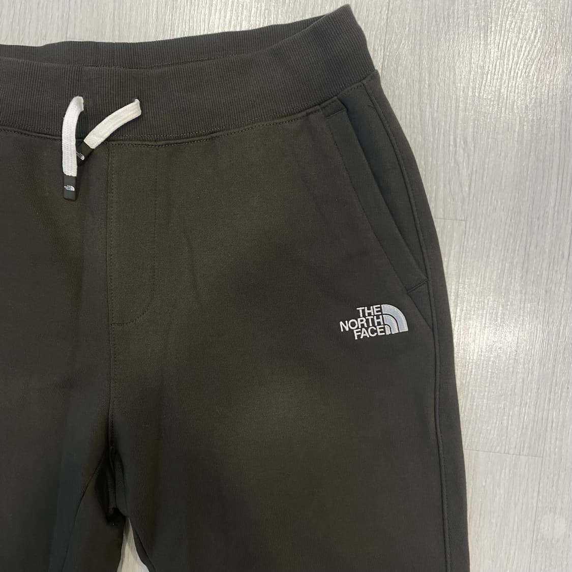 노스페이스 스웻 조거 트레이닝 팬츠 카키 80 (31.5) 상품이미지1