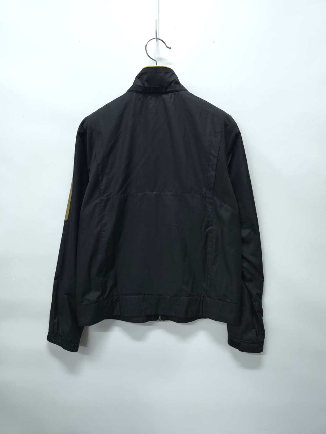 아디다스 여성 블랙 & 골드 윈드브레이커 (55~66) 상품이미지7