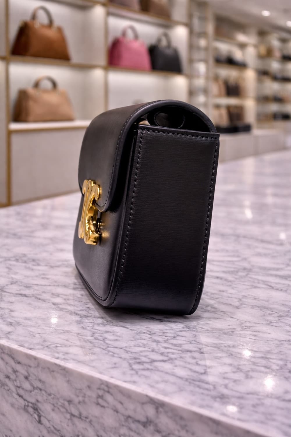 [S급] 셀린느 클로드 샤이니 카프스킨 백 미니 블랙 판매합니다!!! 상품이미지3