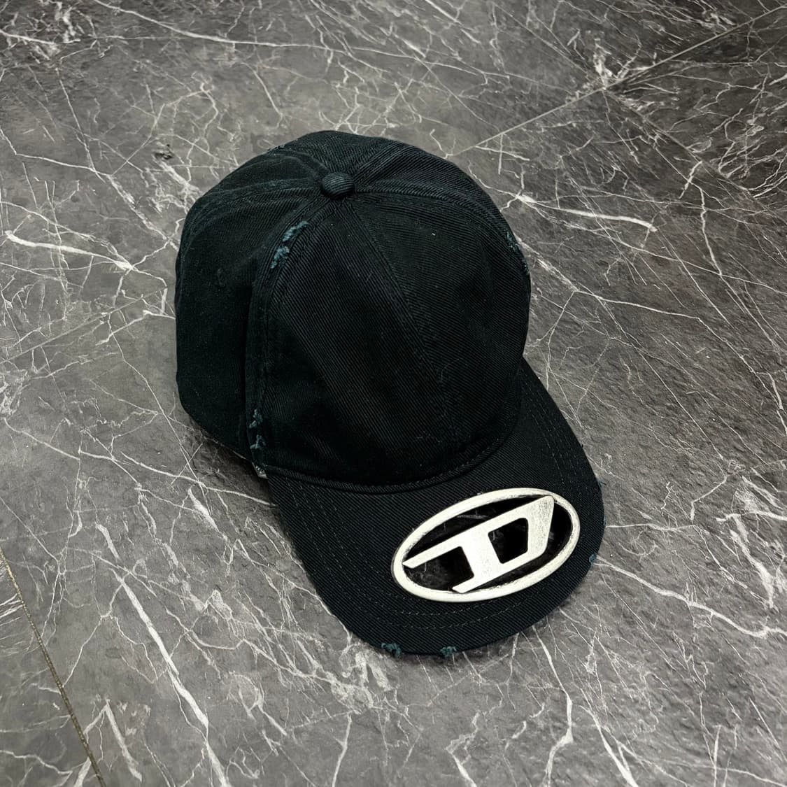 디젤 C-비스트 메탈 오발 볼캡 상품이미지1