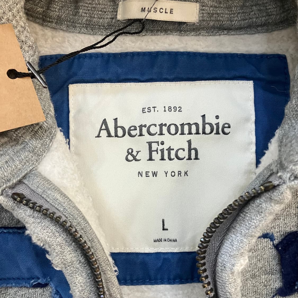 아베크롬비 그레이 데미지 후드집업 L 상품이미지2