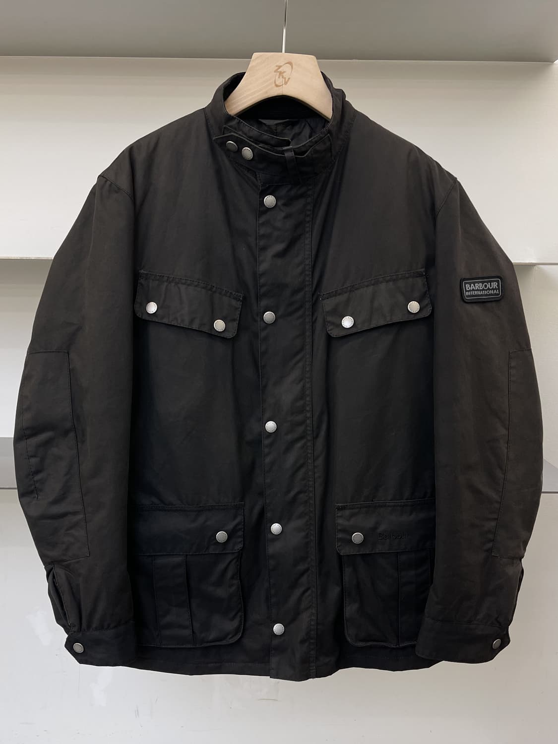 바버 인터네셔널 듀크 왁스 자켓 상품이미지2