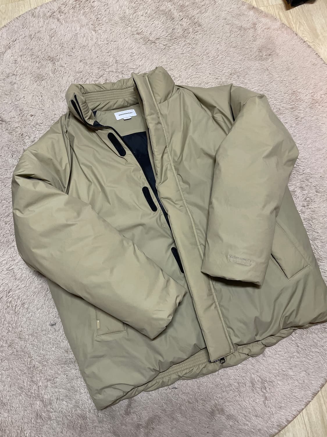 디스이즈네버댓 패딩 XL 베이지  상품이미지1