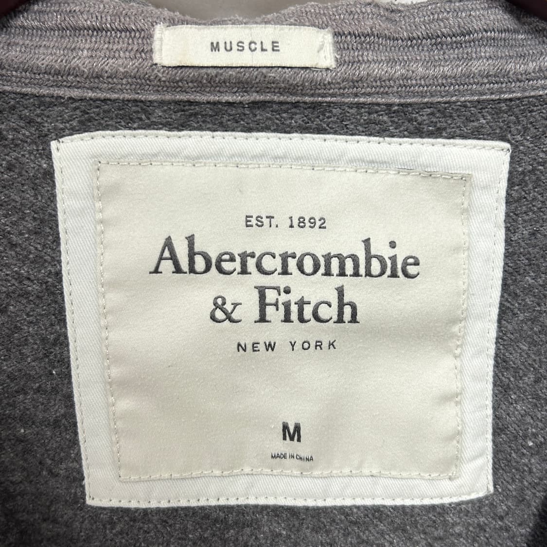 아베크롬비 y2k 디스트레스드 후드집업 그레이 상품이미지6