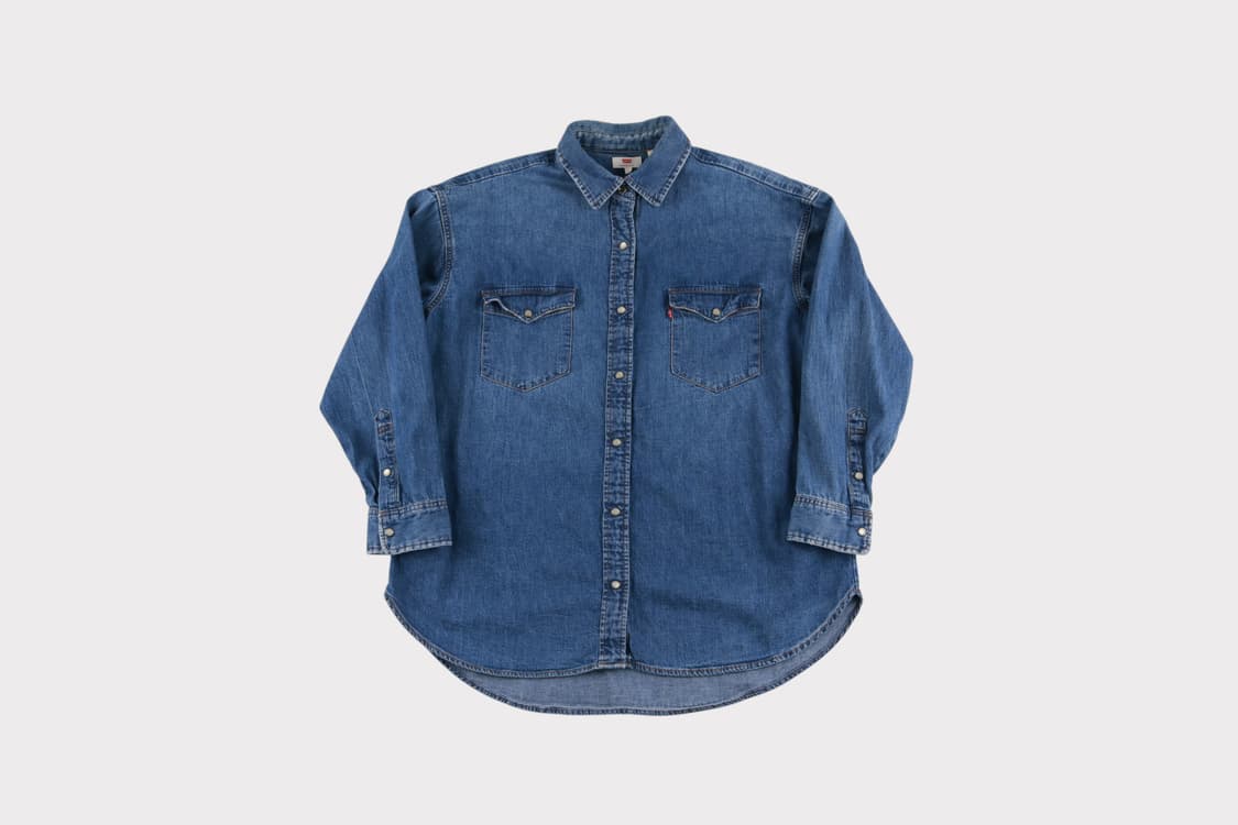 [여성 M] 리바이스 오버사이즈 웨스턴 데님셔츠 상품이미지1