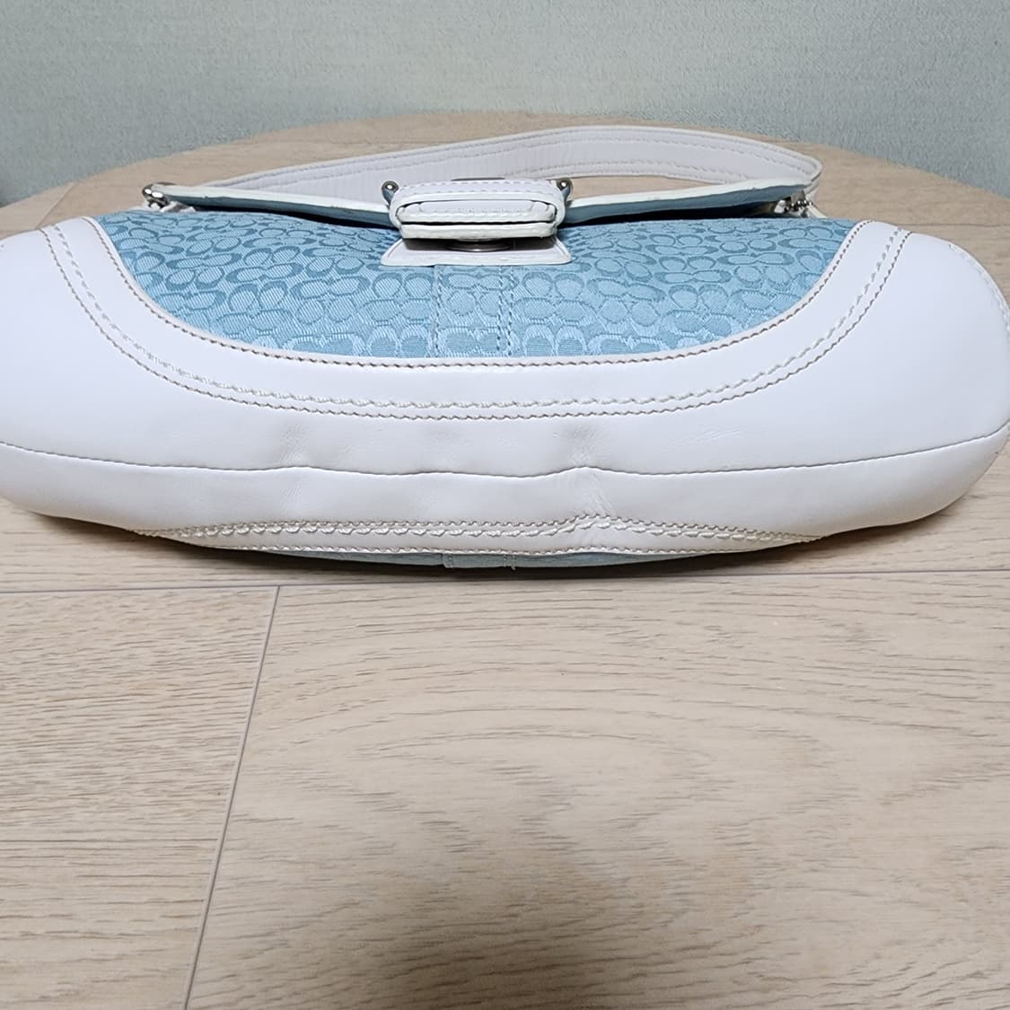 상태굿)코치 숄더백 희귀템 상품이미지7