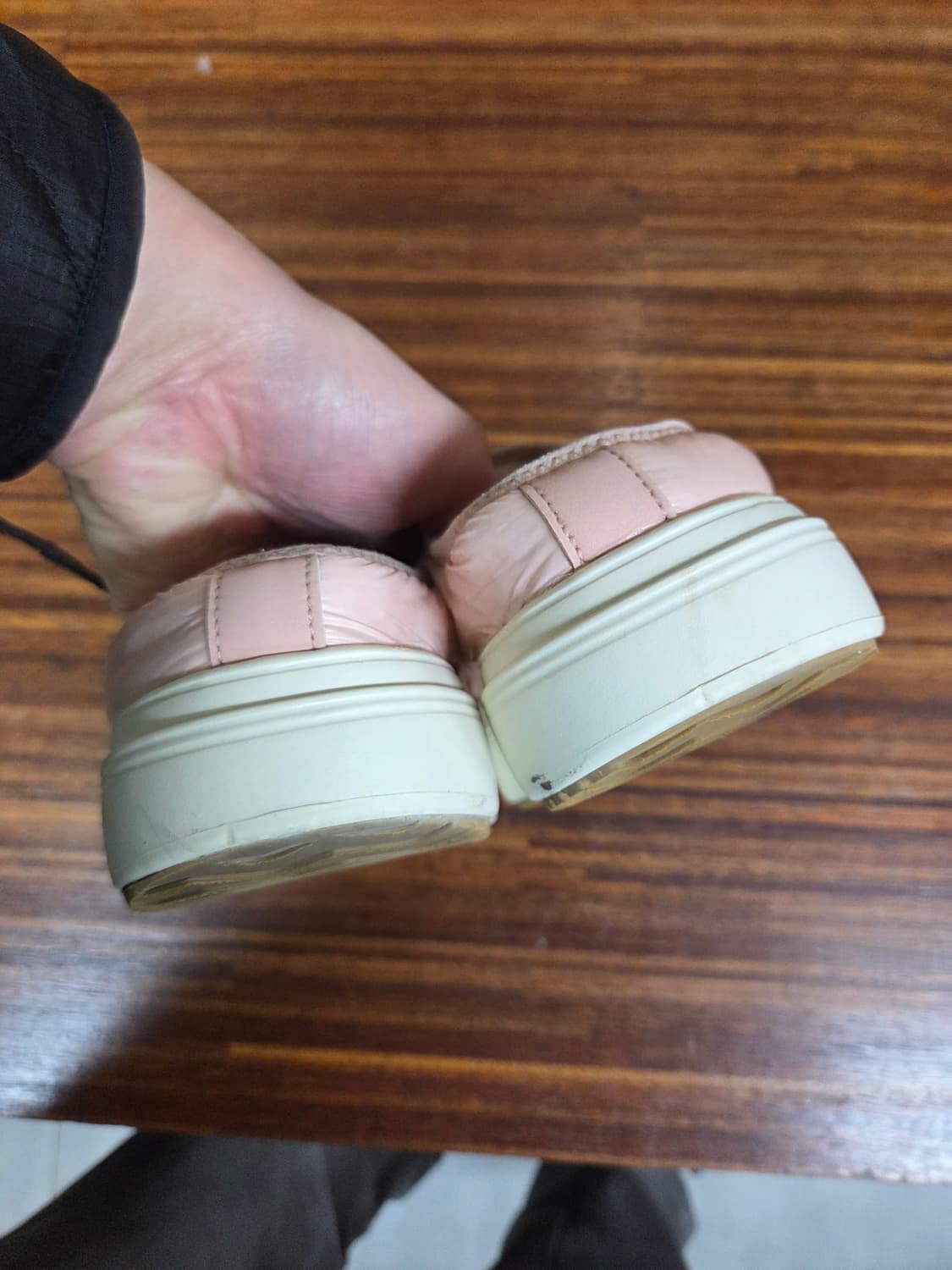 코닥 패딩 슬리퍼 230 상품이미지4