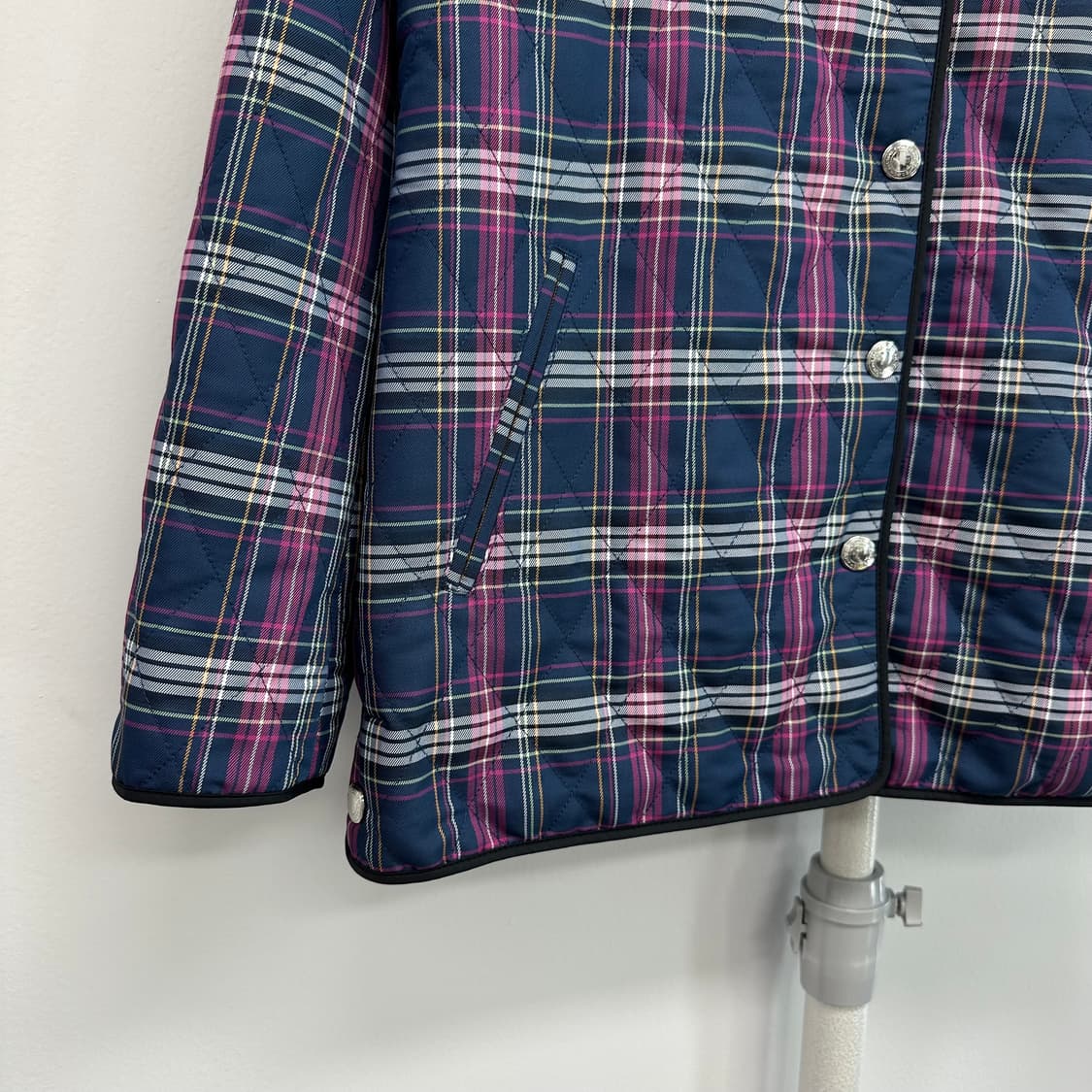 코치 체크 퀼팅 자켓 상품이미지3