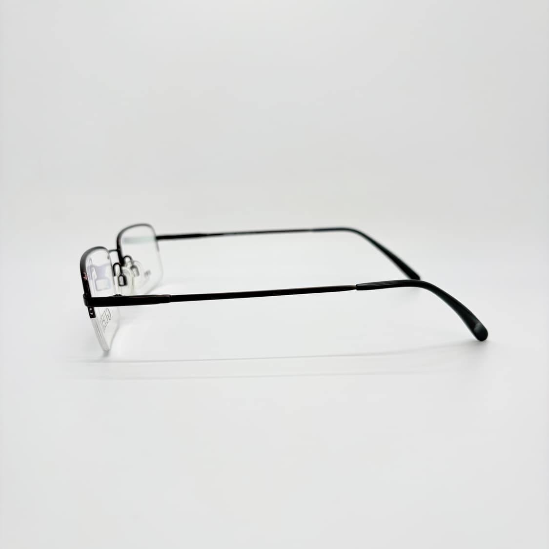 GUESS 게스 브라운 티타늄 반무테 상품이미지4