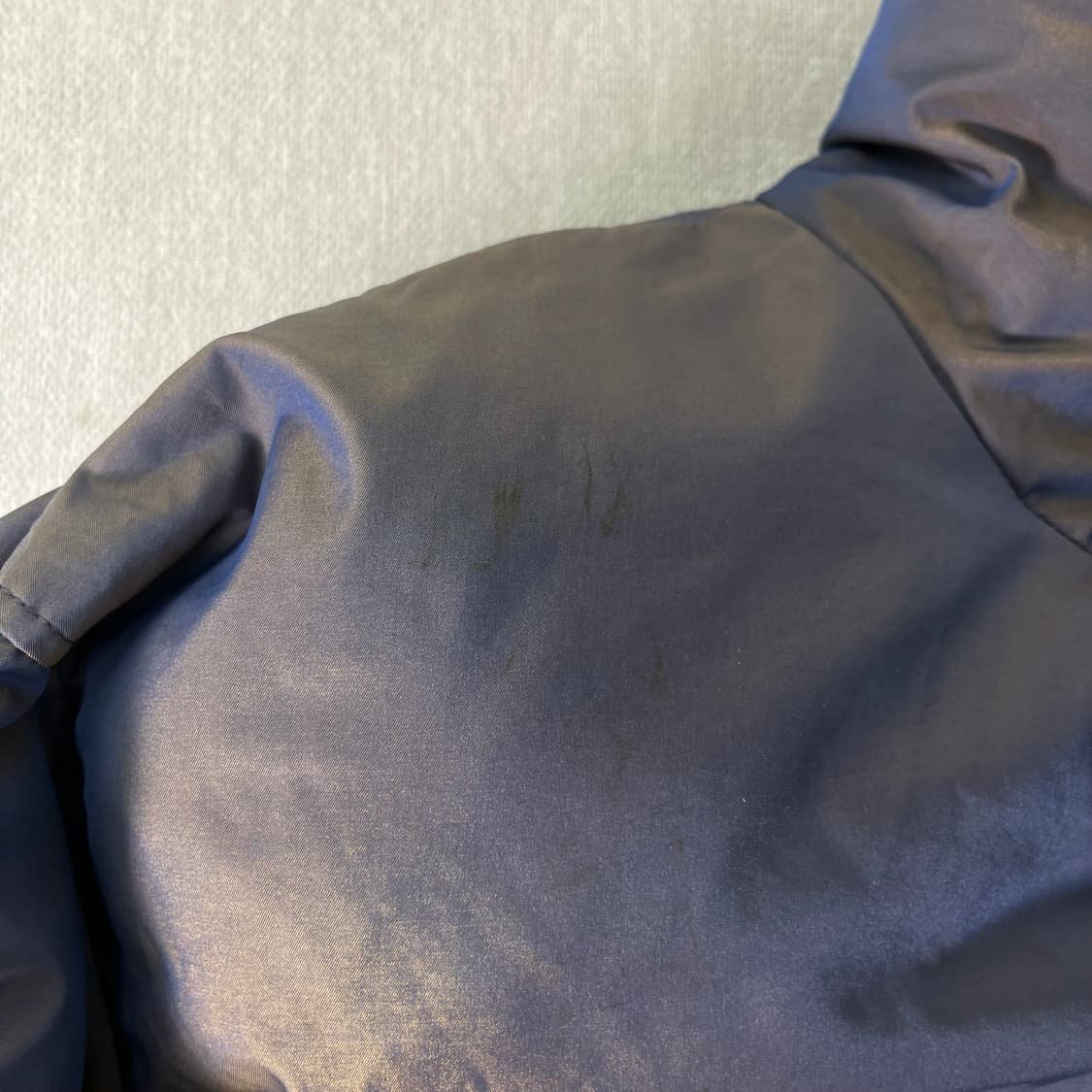 105 피오갓 에센셜 이리데슨트 푸퍼 패딩 상품이미지4