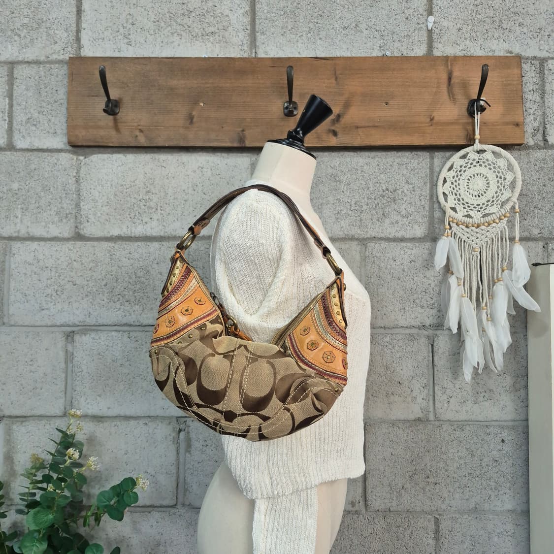 코치 시그니처 크로와상 호보백 상품이미지2