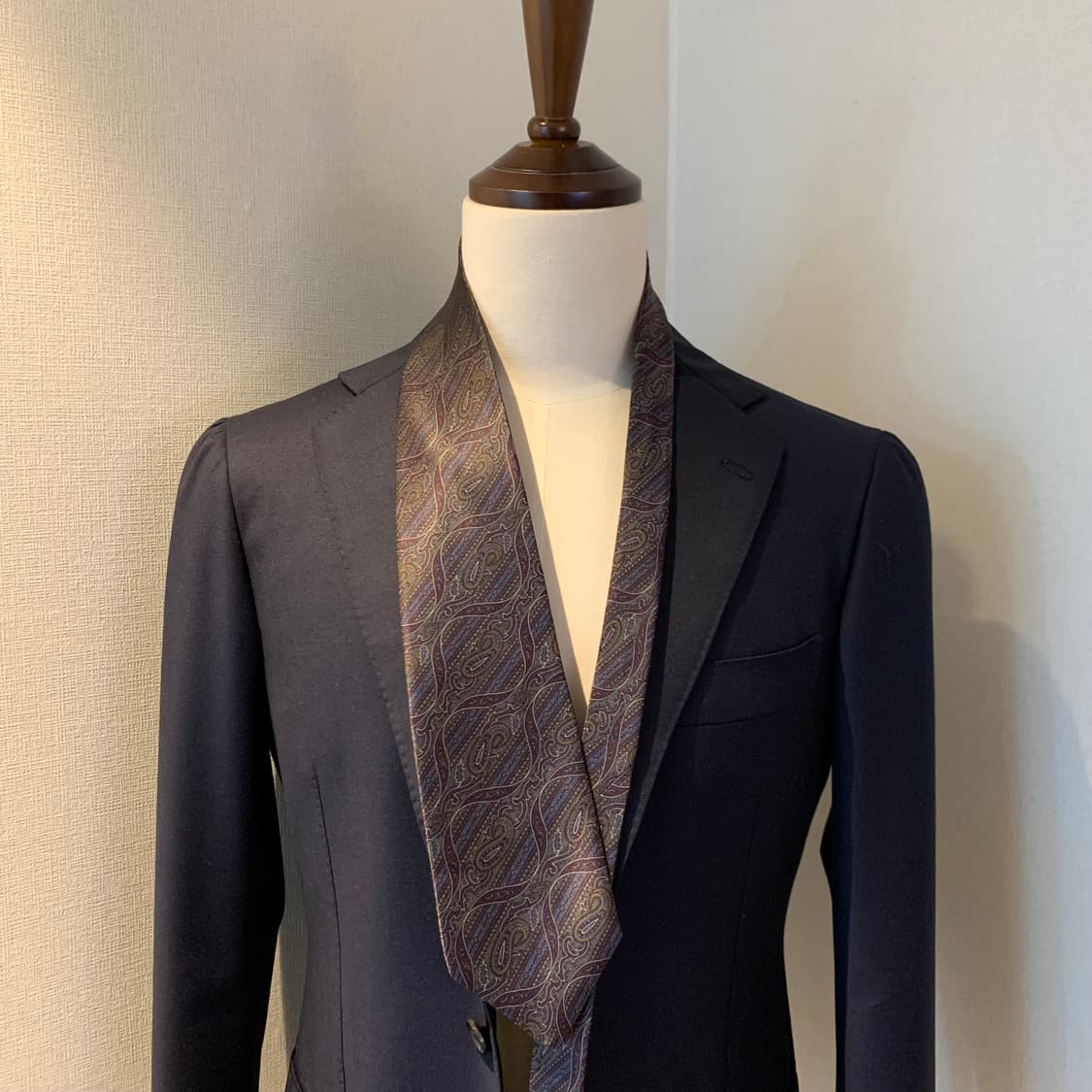 디올(Dior) 페이즐리 명품넥타이 광택 100실크 정장패션 상품이미지1