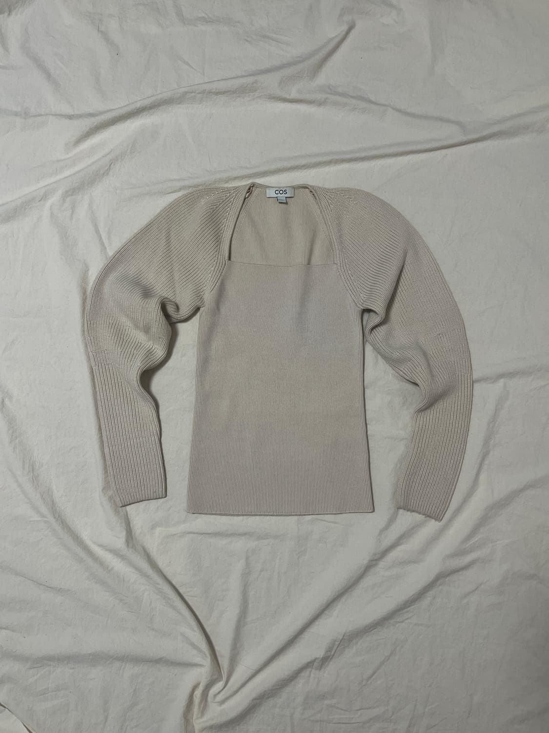 Cos 코스 퍼프 슬리브 니티드 탑 상품이미지1