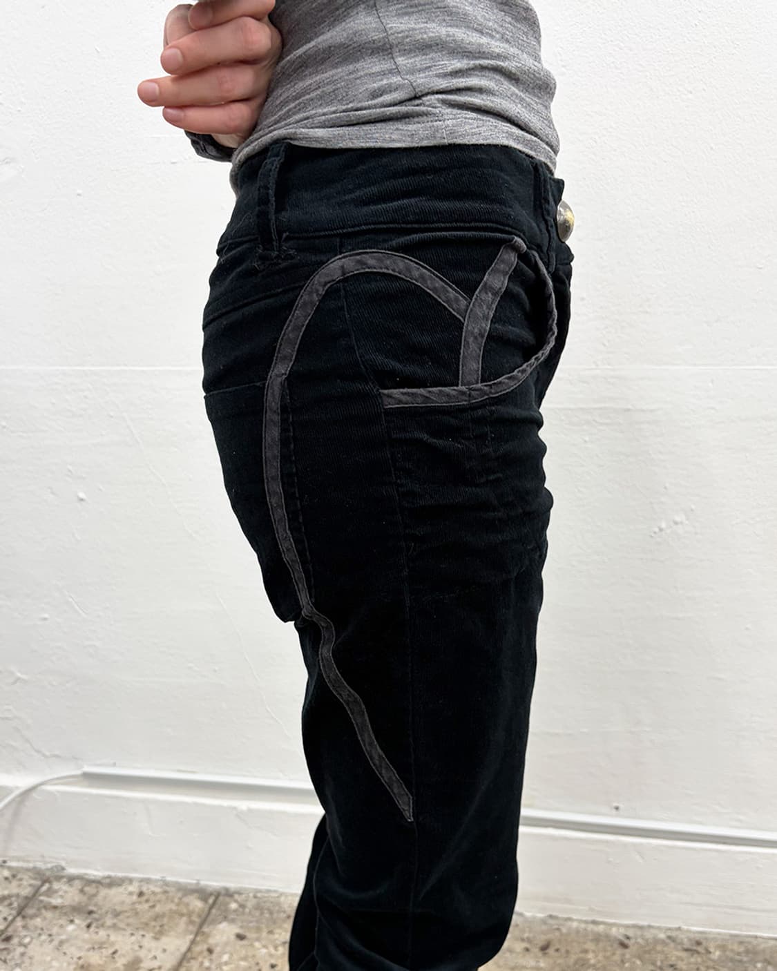 알레산드로 드 베네드띠 파이핑 디테일 코듀로이 팬츠 상품이미지6