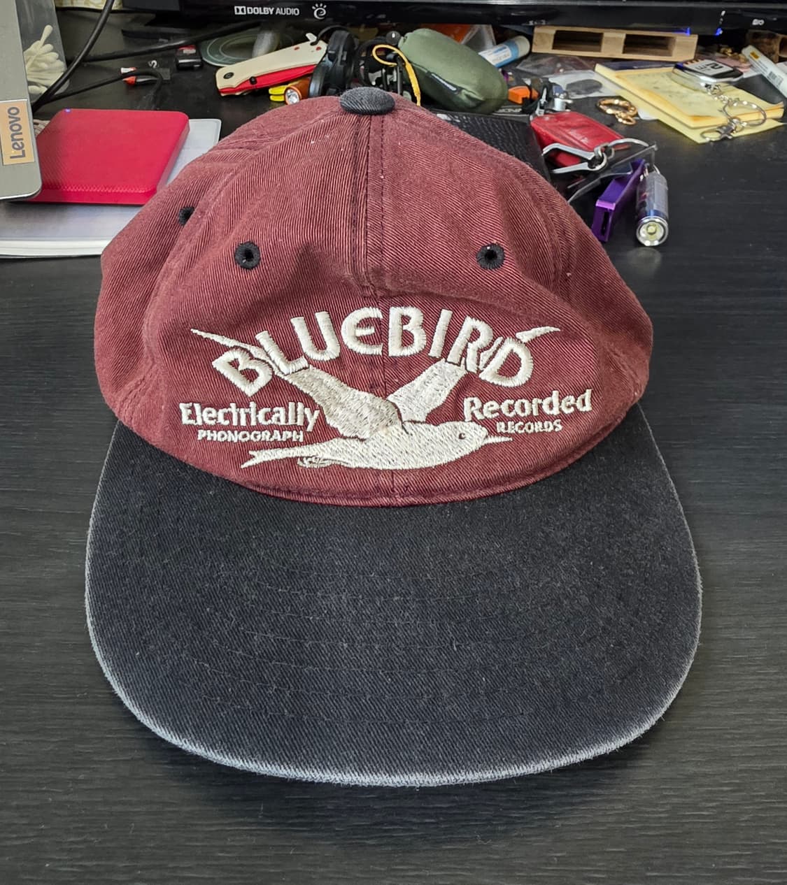 도넛리벤지 블루버드 캡 버건디 상품이미지1