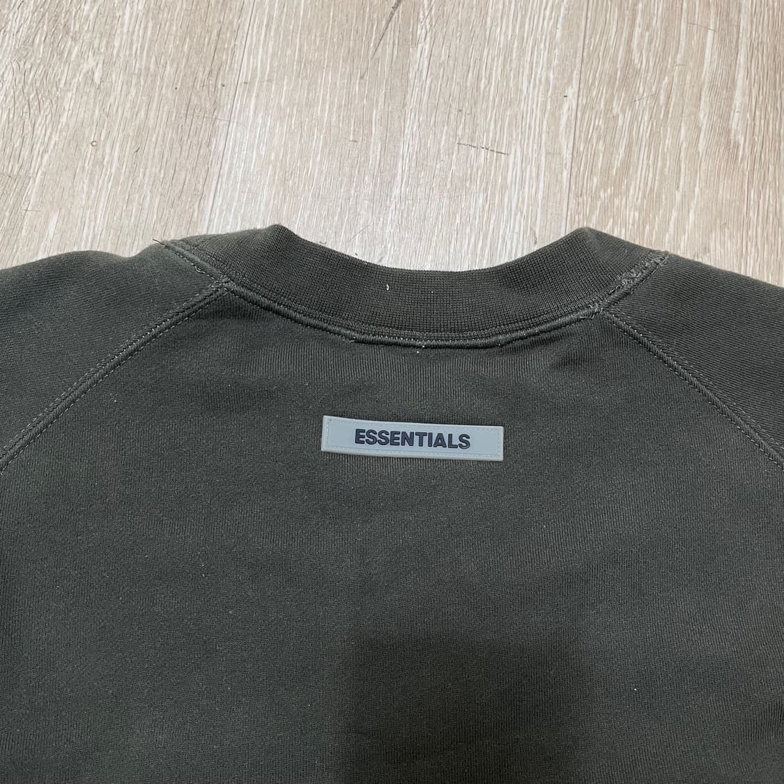 피어 오브 갓 에센셜 ESSENTIALS 맨투맨 카키 M(95) 상품이미지4