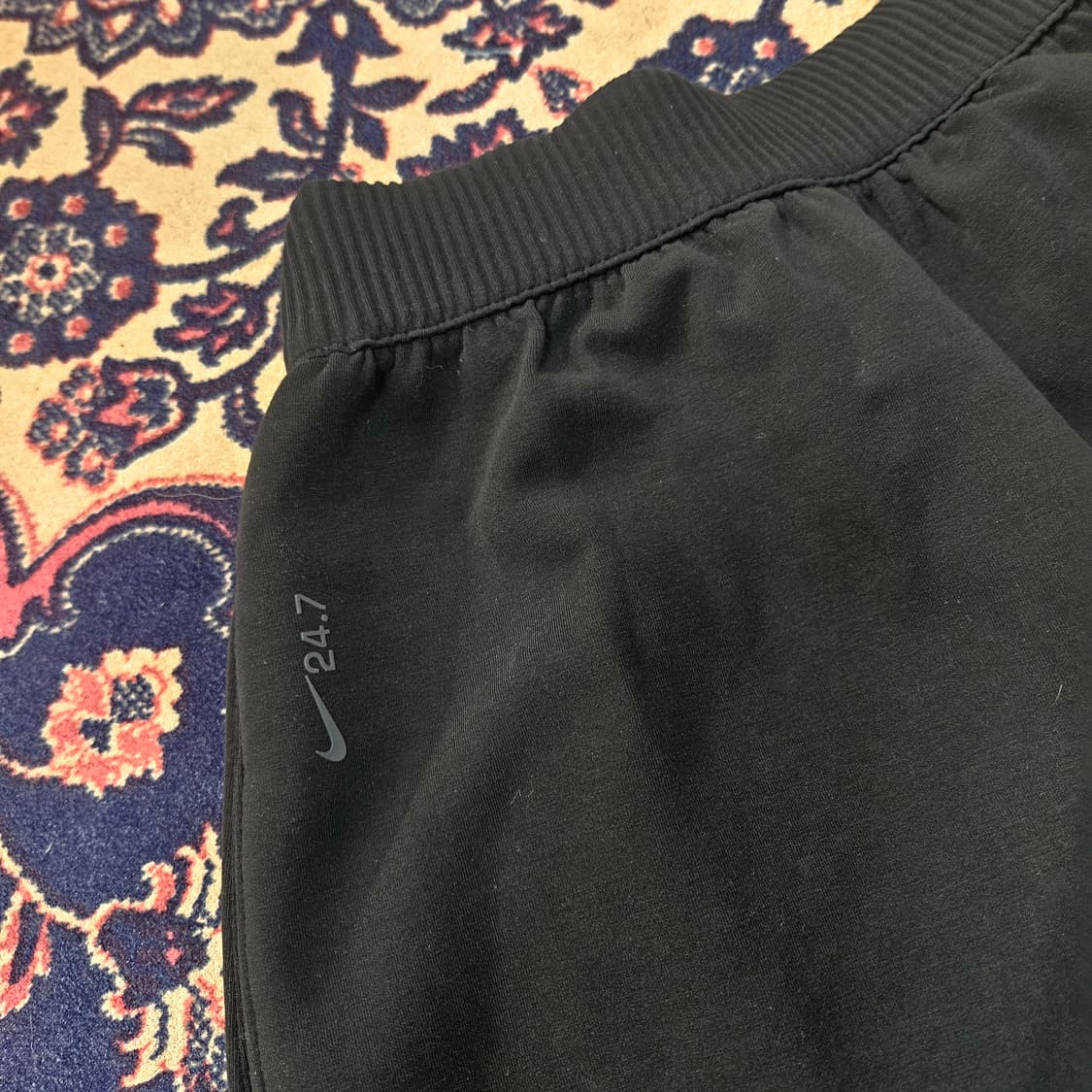 나이키(Nike)24.7 임파서블 미드라이즈 루즈 4인치 반바지 상품이미지2