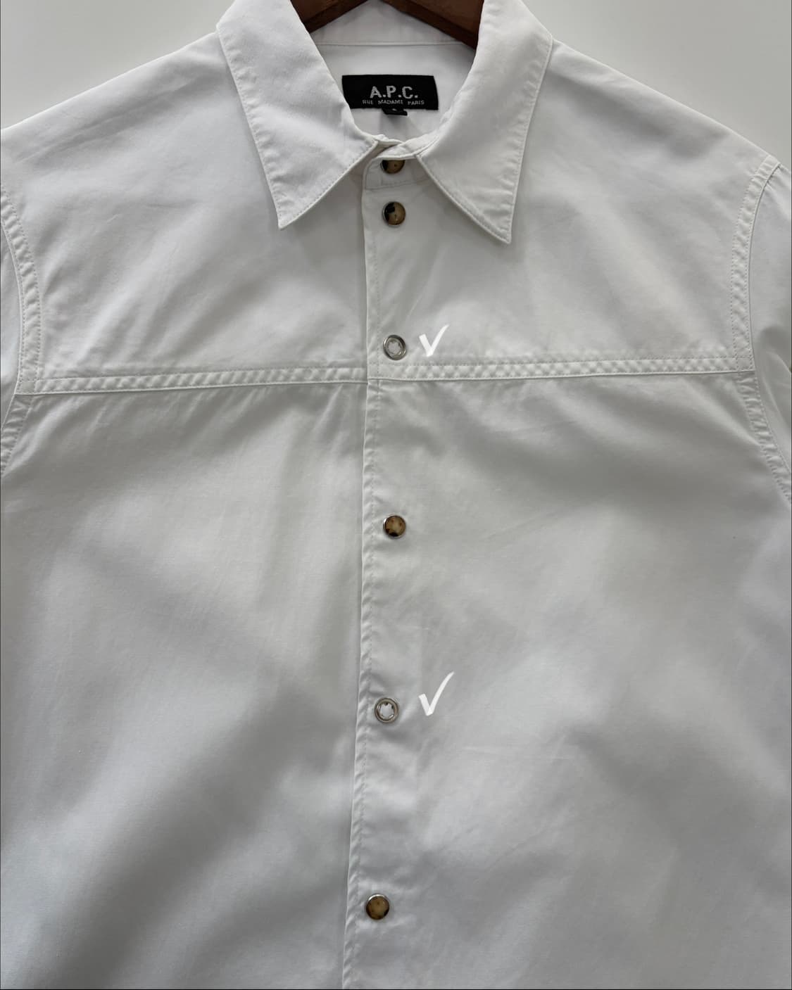 [S]아페쎄 A.P.C. 화이트 스냅 버튼 셔츠 상품이미지10