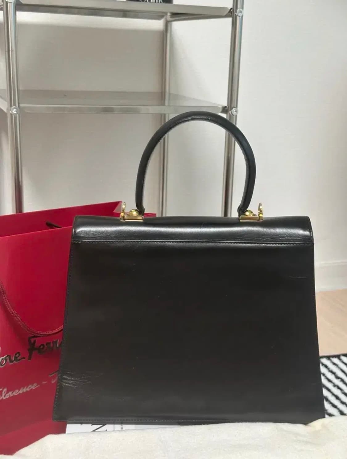 정품 페라가모 켈리백 차정원백 블랙 토트백 상품이미지3