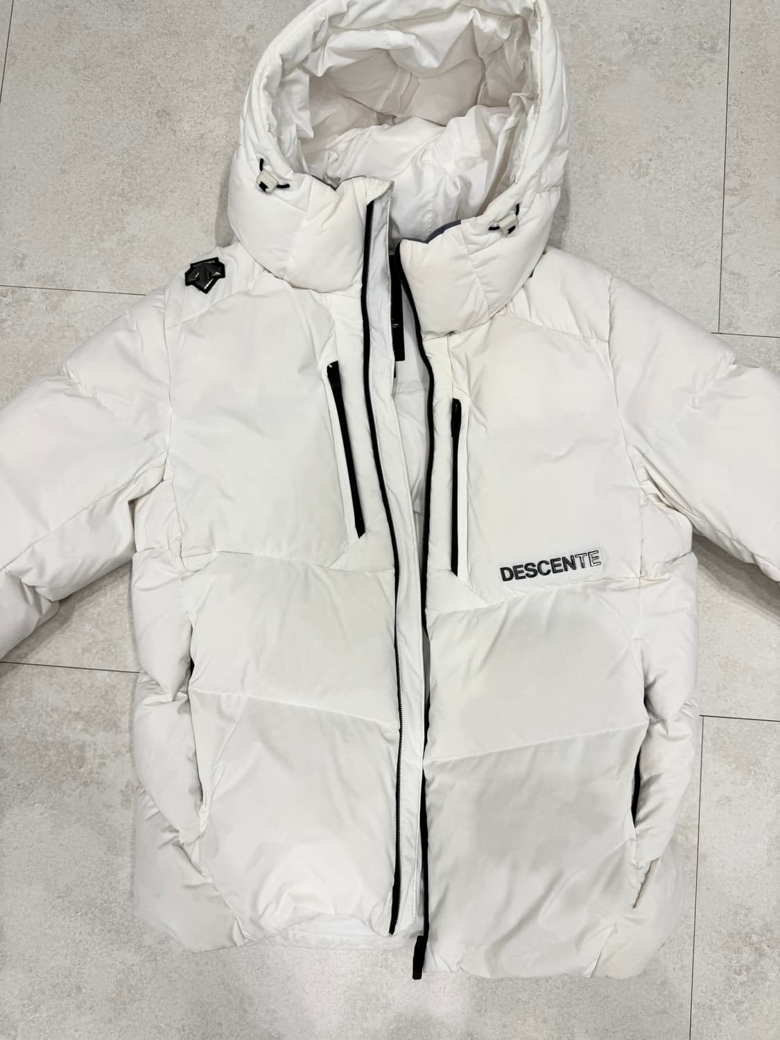 데상트 덕다운 패딩 M 상품이미지1