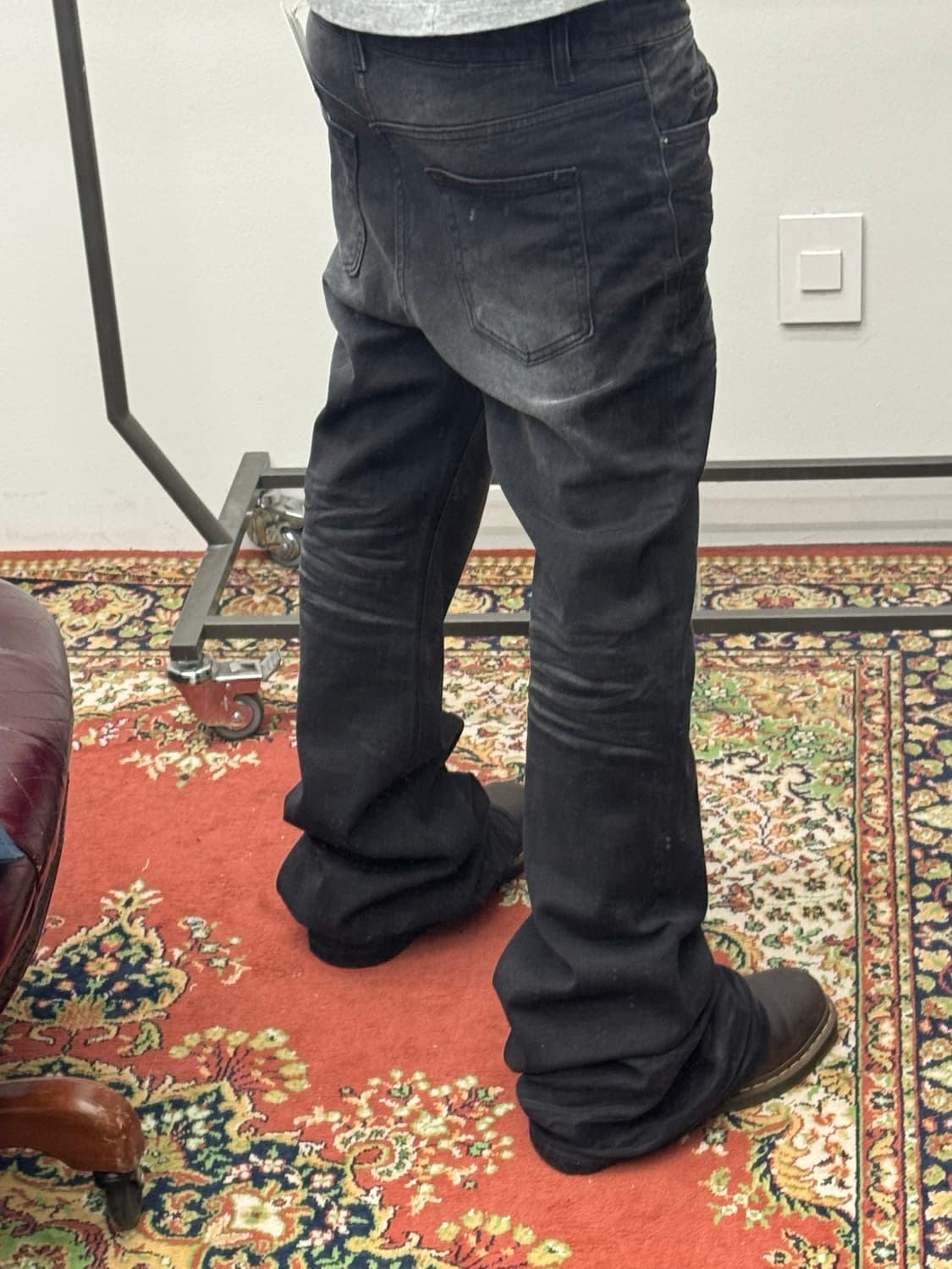 언더마이카 MU 블랙 워싱 플레어진 상품이미지2