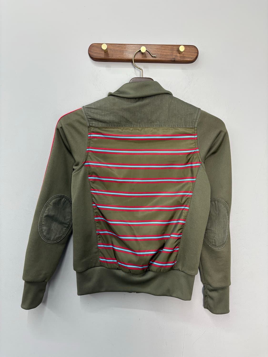 아디다스 패치포인트 올리브그린 트랙자켓 A3295 상품이미지5