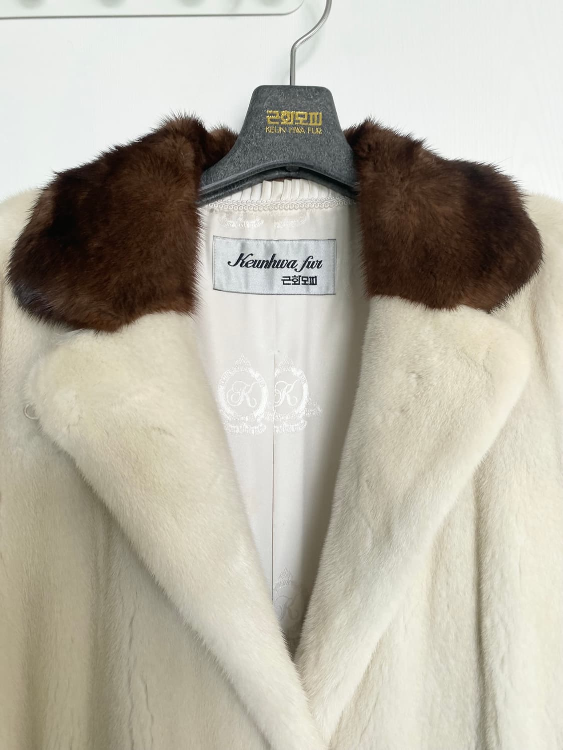 근화모피코트 크림색 상품이미지3