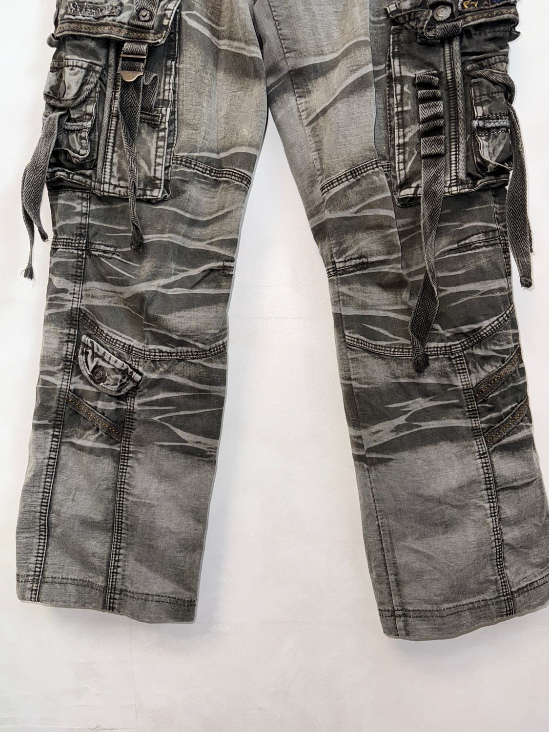 Washing gray grunge multi pocket 카고팬츠 상품이미지4