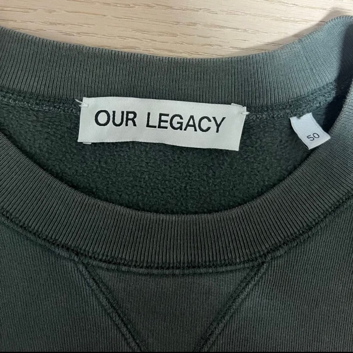 아워레가시 DEJAVU 스웻셔츠 카키 상품이미지2