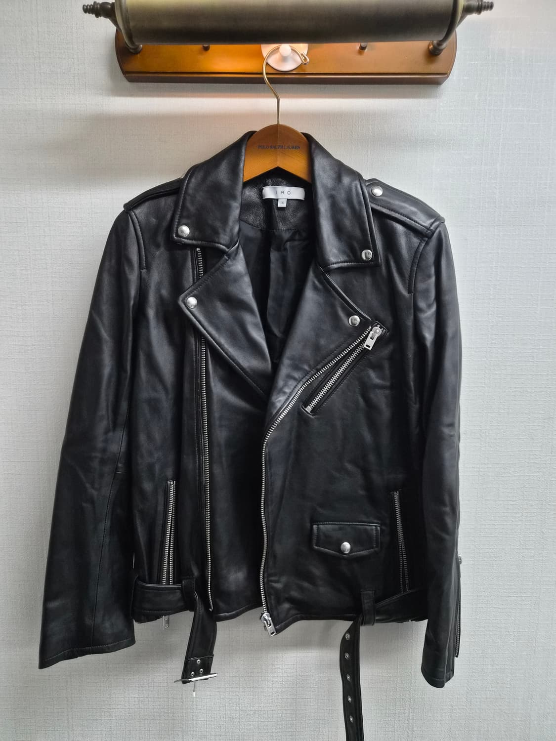 36) IRO 블랙 레더 라이더 자켓 팝니다 상품이미지1