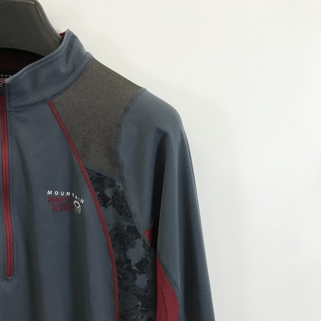 마운틴하드웨어 카모배색 집업 [L] 상품이미지2