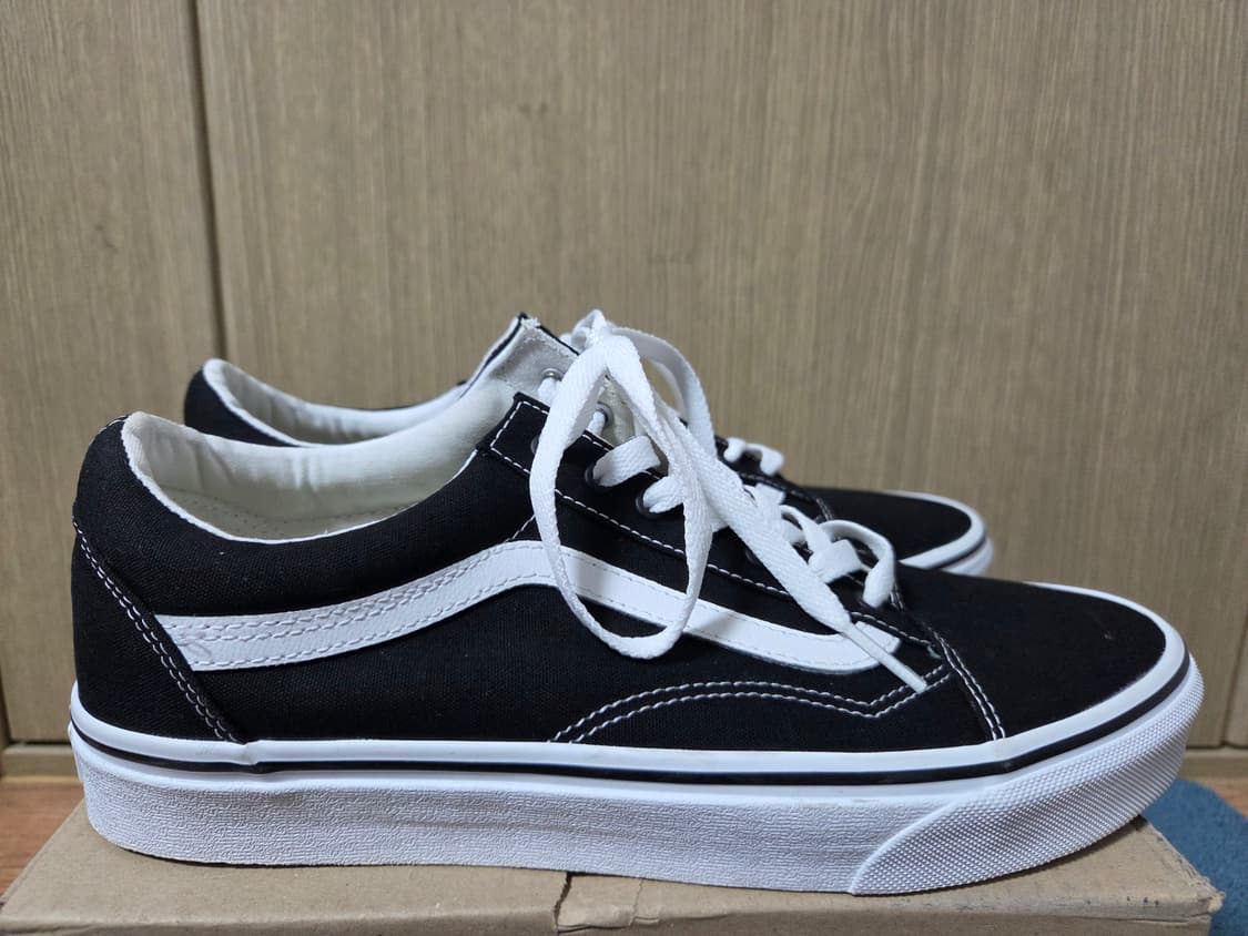 올드스쿨(캔버스) - 블랙:트루 화이트 새상품급 상품이미지3