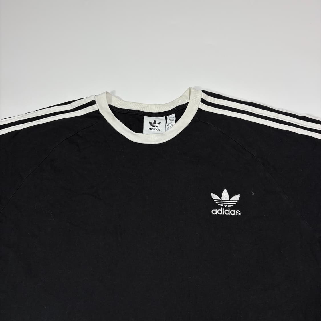 아디다스 블랙 삼선 반팔티 상품이미지2