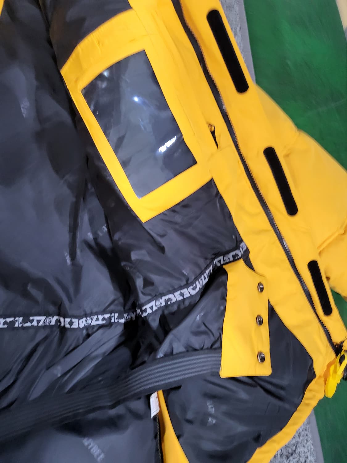 레이지비(LAZYBEE) 옐로우 보드복 자켓 상품이미지6