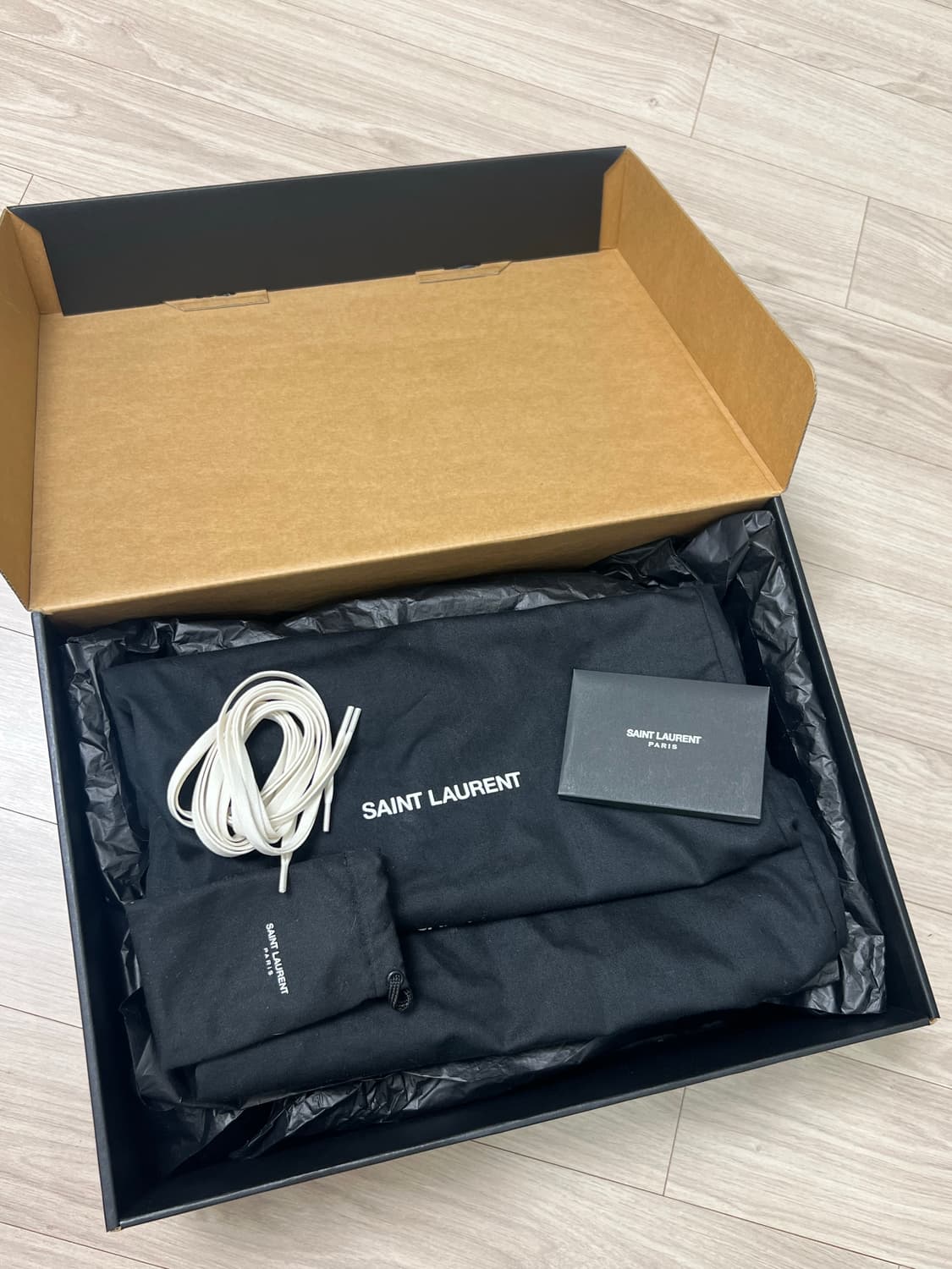 생로랑 / 앤디 로우탑 스타(스터드) / 41 상품이미지8