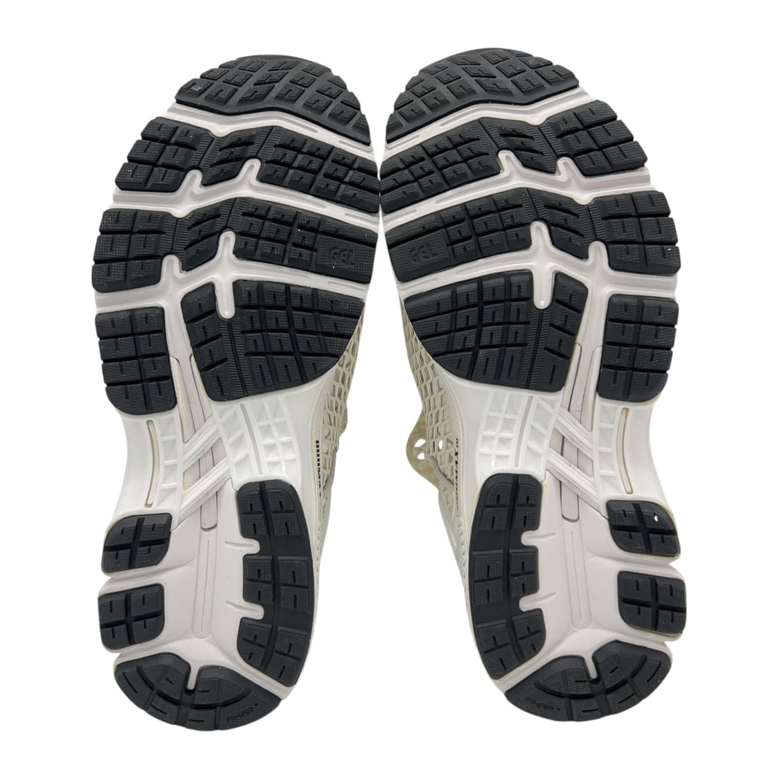 240 아식스 x 비비안 웨스트우드 젤 카야노26 버치 화이트 상품이미지6