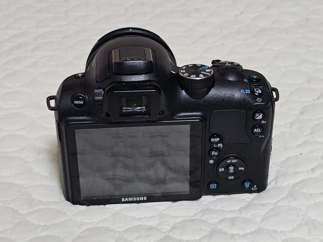 삼성 NX5 카메라와 18-55mm 렌즈 상품이미지5