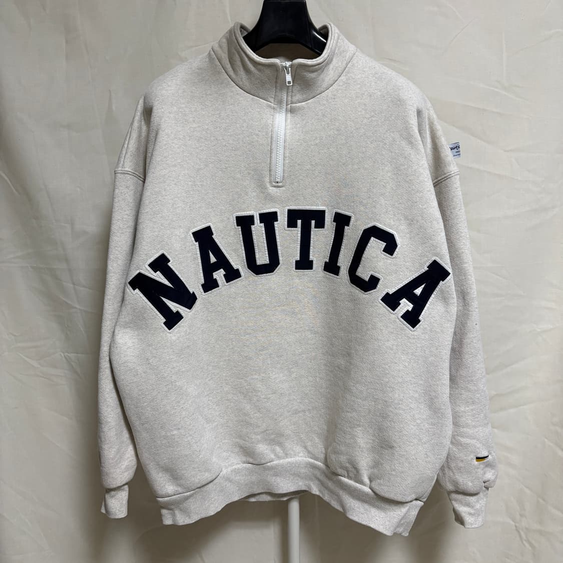 노티카 재팬 아치로고 하프집업 맨투맨 스웻셔츠 / 오트밀, M 상품이미지1