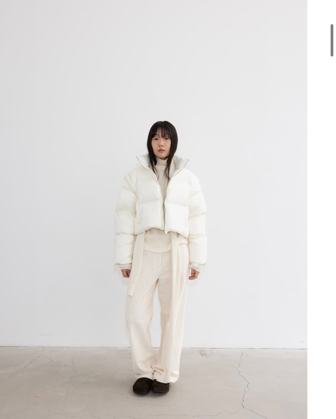 레이스 (RRACE) 푸퍼 크롭 다운 패딩 -아이보리 상품이미지1