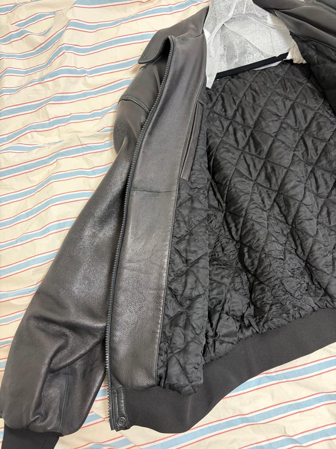 발렌시아가 21FW 스포티 비 택시 레더 블루종 봄버 자켓 유니핏 극초판 상품이미지6