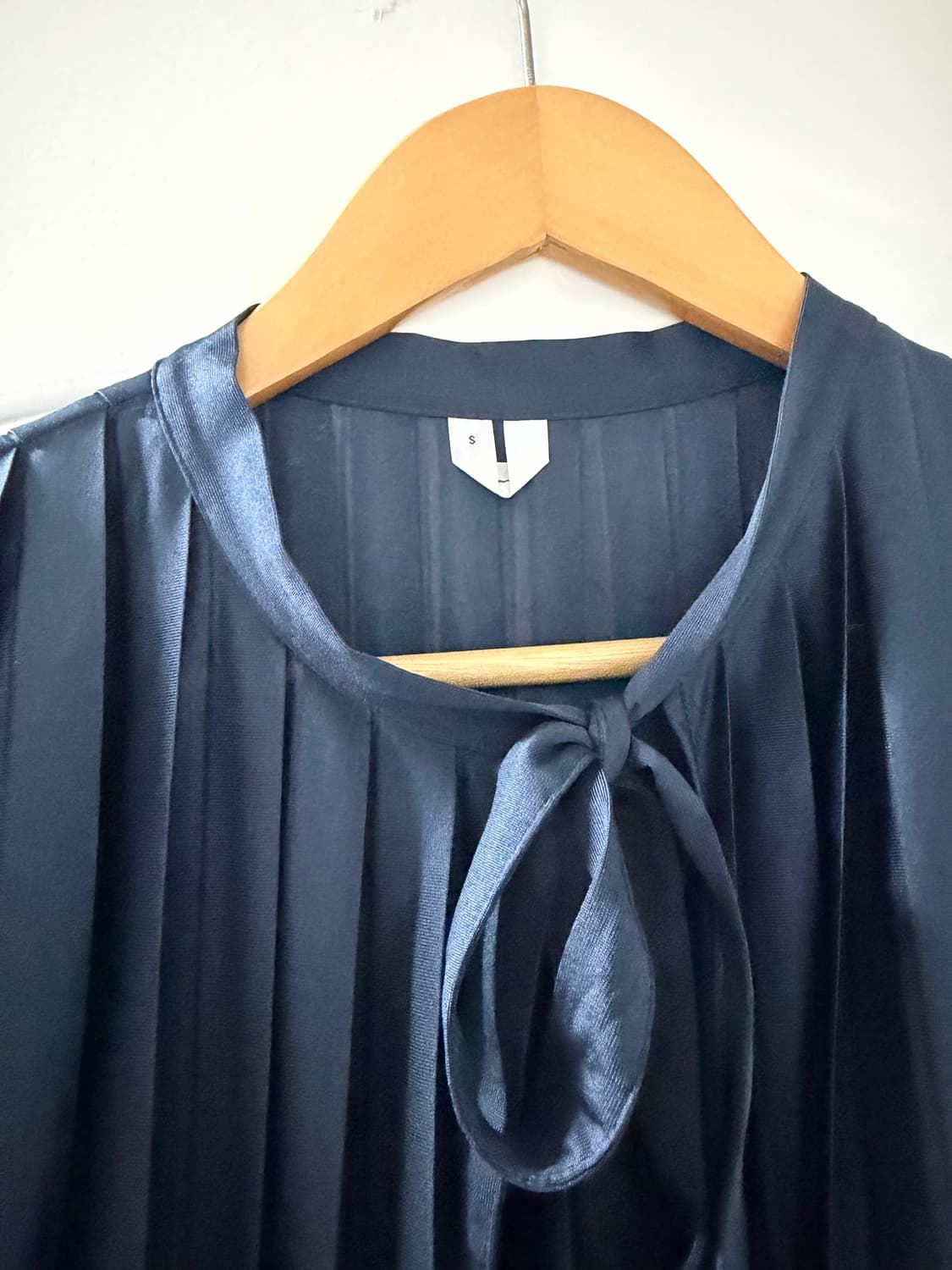 아르켓 arket 네이비 플리츠 원피스 상품이미지5