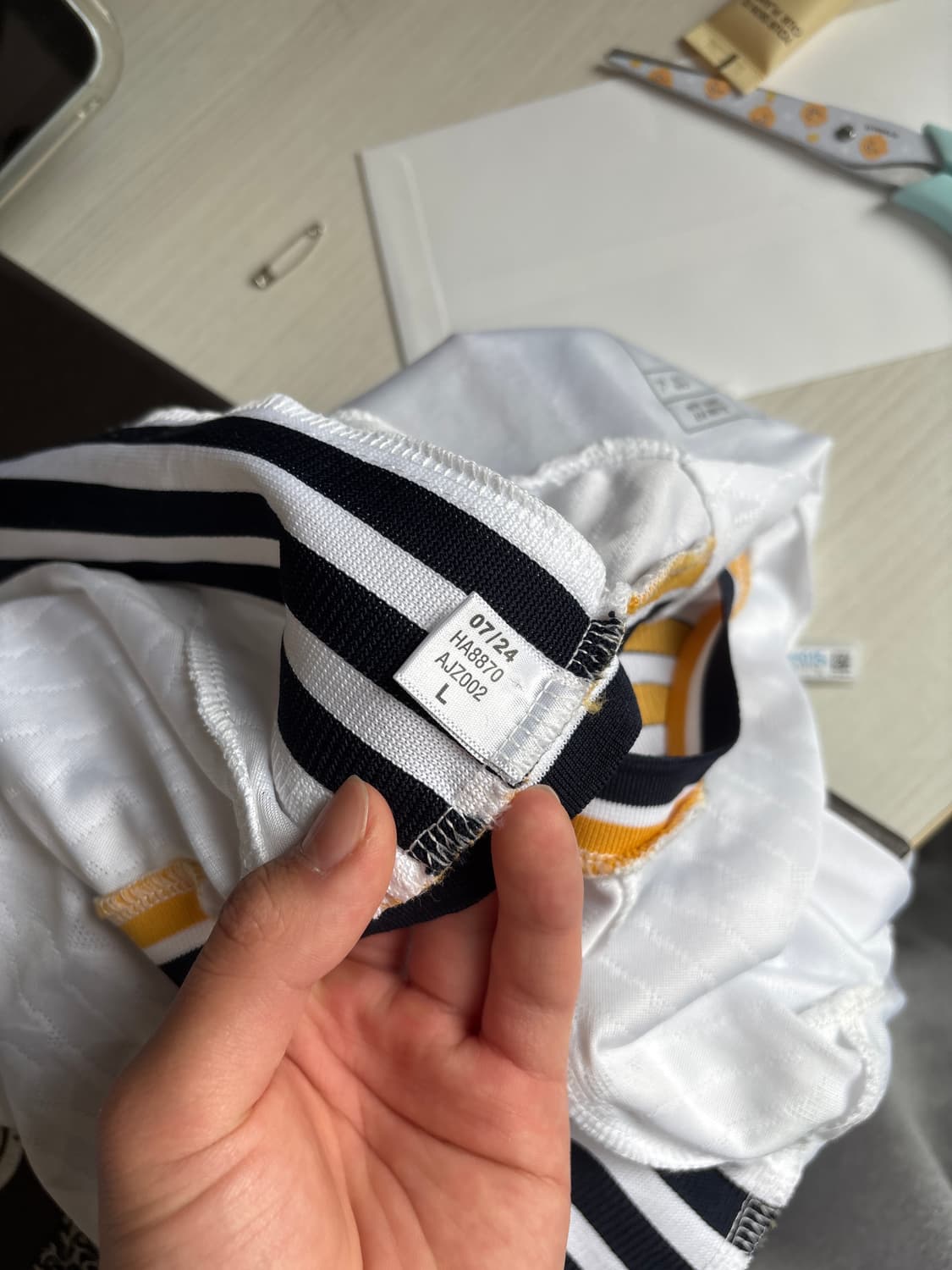 23/24레알마드리드 토니크로스 결승유니폼 상품이미지4