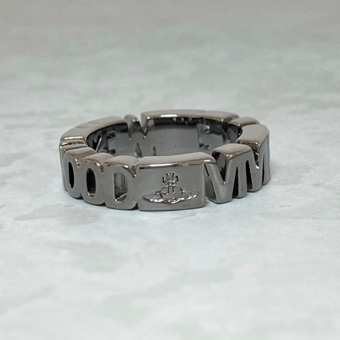 비비안웨스트우드 아카이브 레터링 orb 로고 반지 상품이미지1