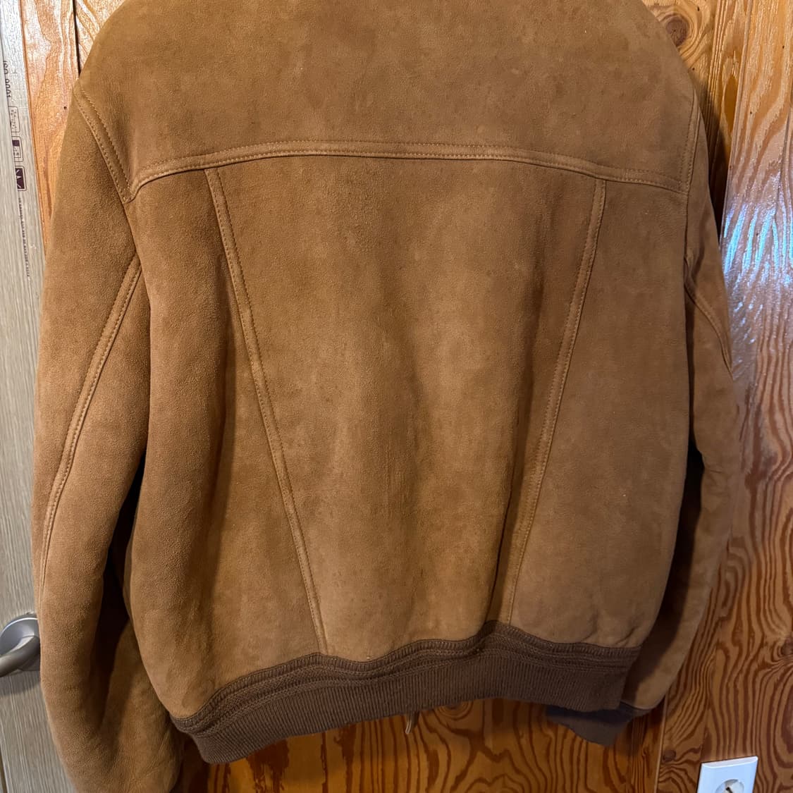 브루넬로 쿠치넬리 A-1 스웨이드 보머 자켓 판매 합니다. 상품이미지10