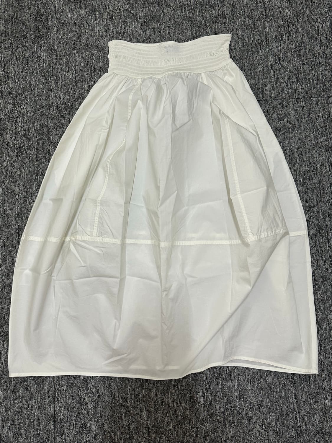 Cos 코스 치마 스모킹 패널 미디 스커트 화이트 상품이미지5