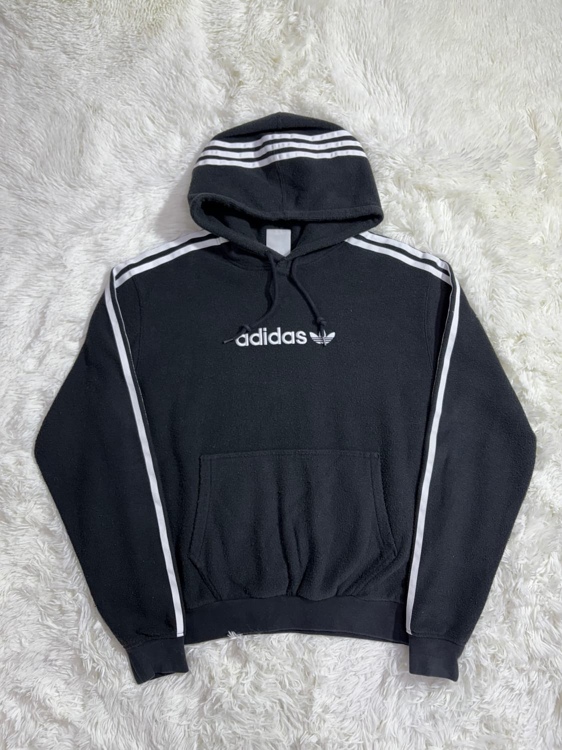 아디다스 블랙 빅로고 플리스 후드  상품이미지3