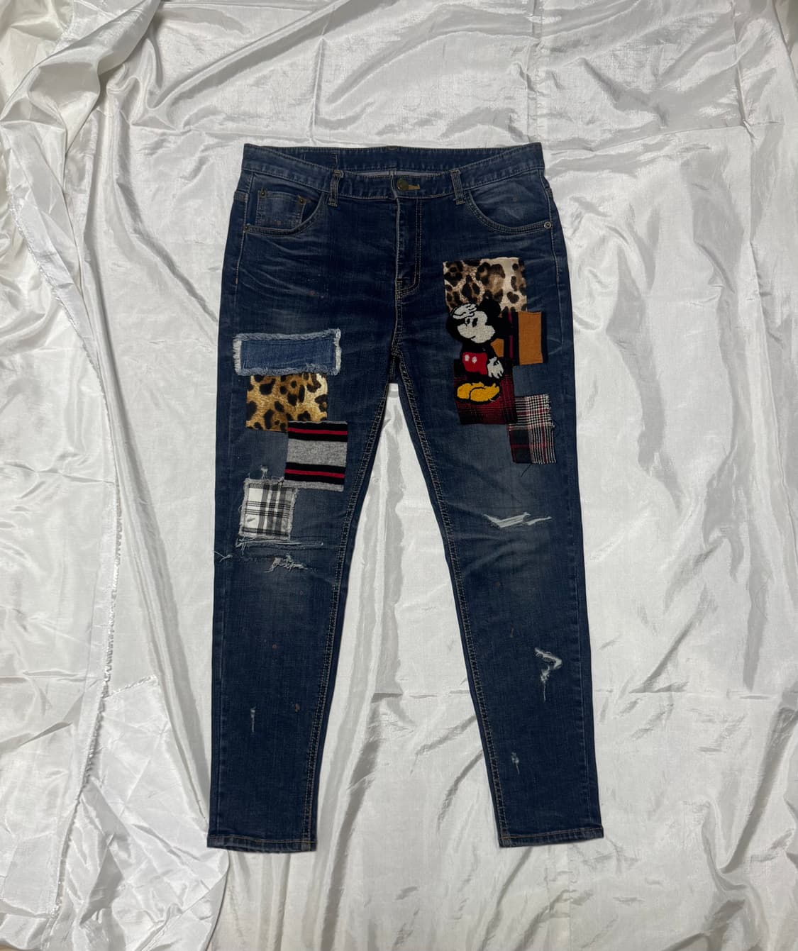 Patchwork character denim jeans 상품이미지1