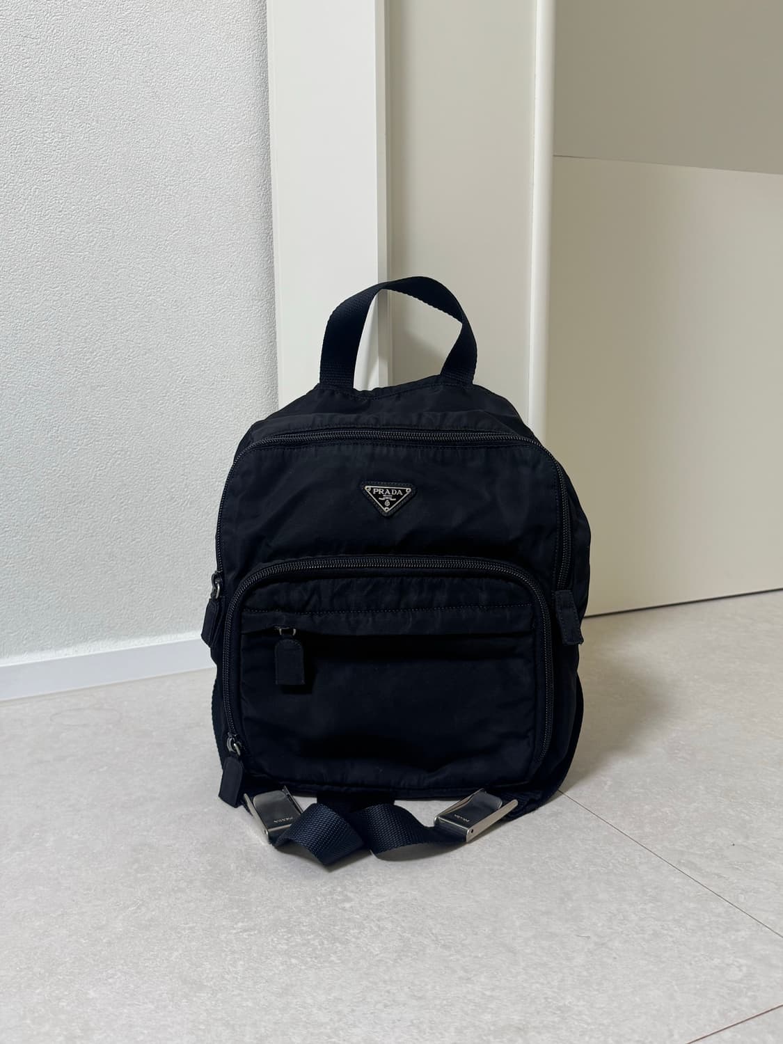 프라다 나일론 미니 백팩 가방 정품 상품이미지3